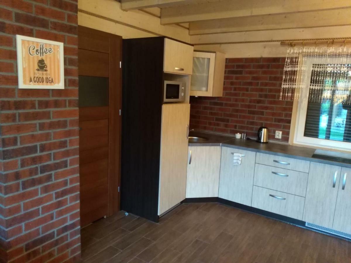 Bacowki Nad Jeziorem Goszcza Lubrza  Exteriör bild